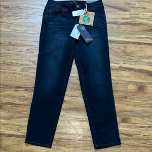 1822 Denim NWT Blue Straight Leg Jeans Size 6
